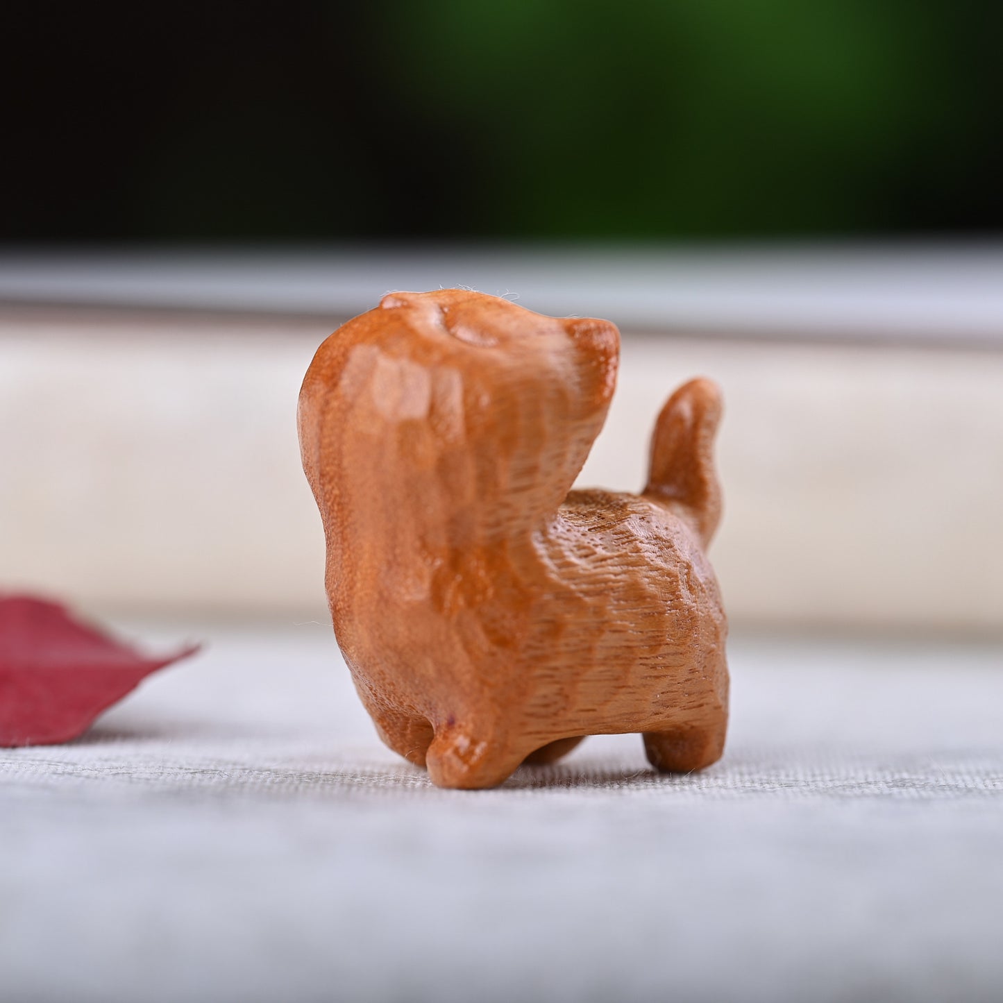 Curious Cat Carving, Guaiac wood/ Rosewood 😻