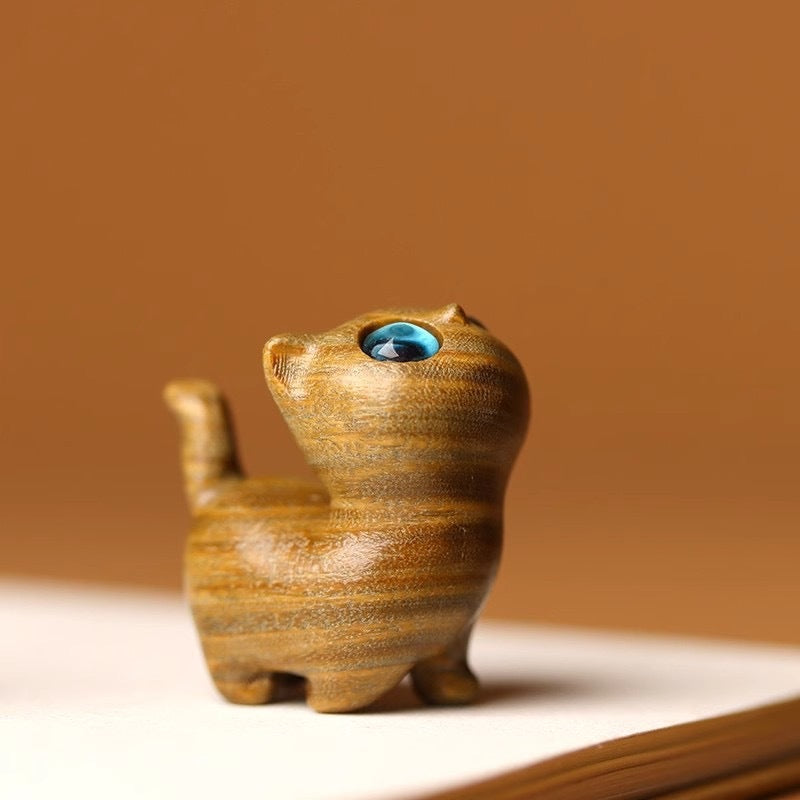 Curious Cat Carving, Guaiac wood/ Rosewood 😻